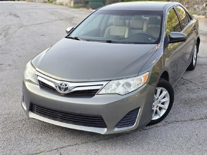 Toyota Camry L 2012