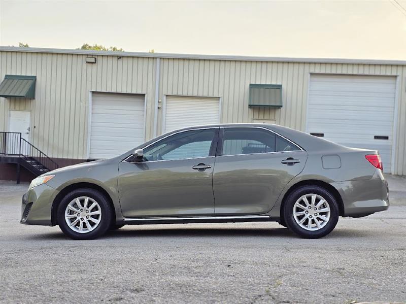 Toyota Camry L 2012