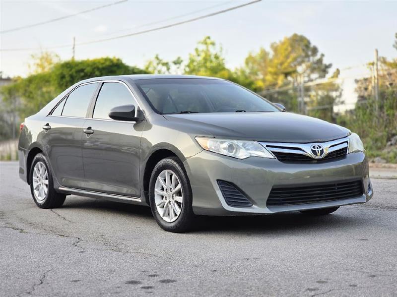 Toyota Camry L 2012