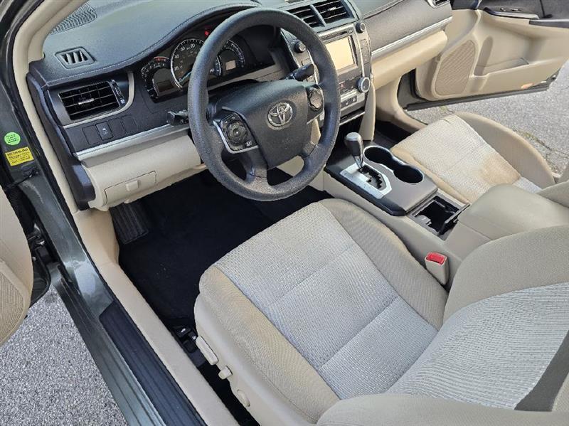 Toyota Camry L 2012