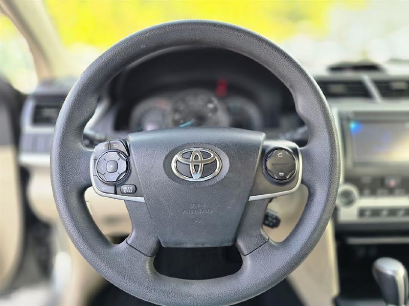 Toyota Camry L 2012
