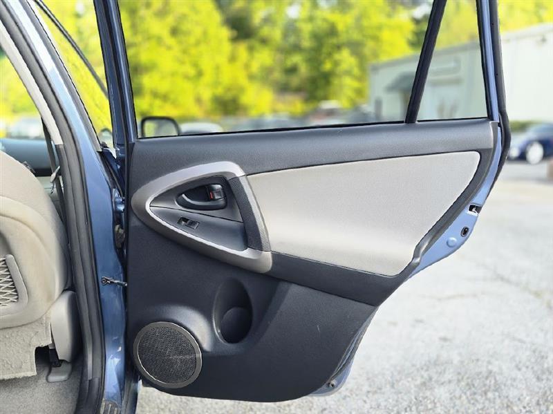 Toyota RAV4 Limited I4 4WD 2008