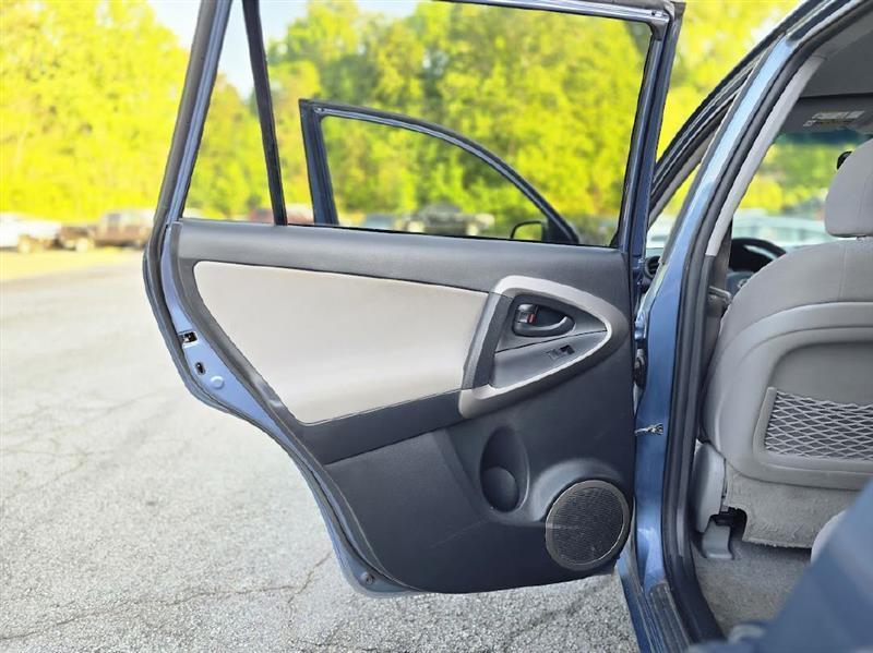 Toyota RAV4 Limited I4 4WD 2008