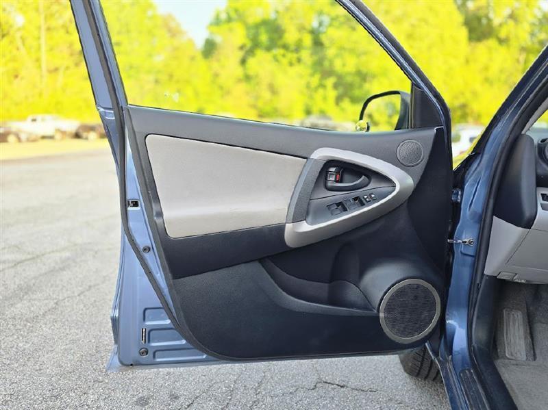 Toyota RAV4 Limited I4 4WD 2008