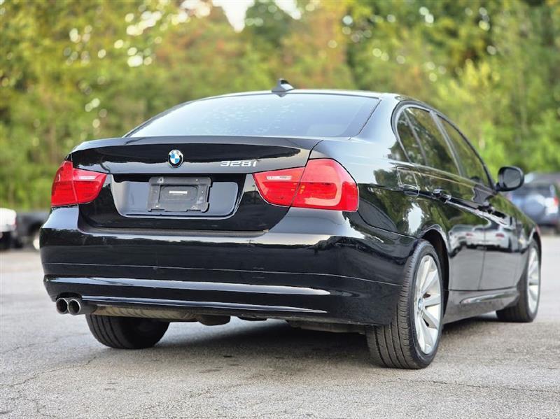 BMW 3 Series  2009