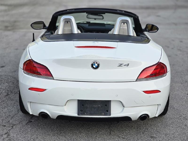 BMW Z4 sDrive35is 2011