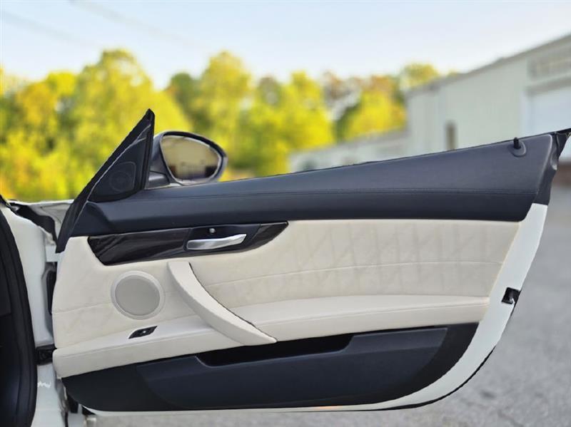 BMW Z4 sDrive35is 2011