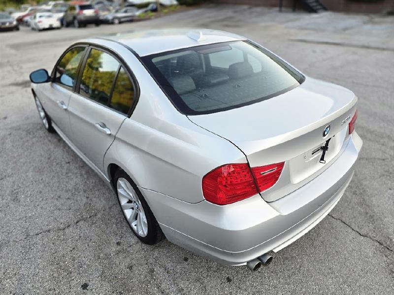 BMW 3-Series 328i 2009
