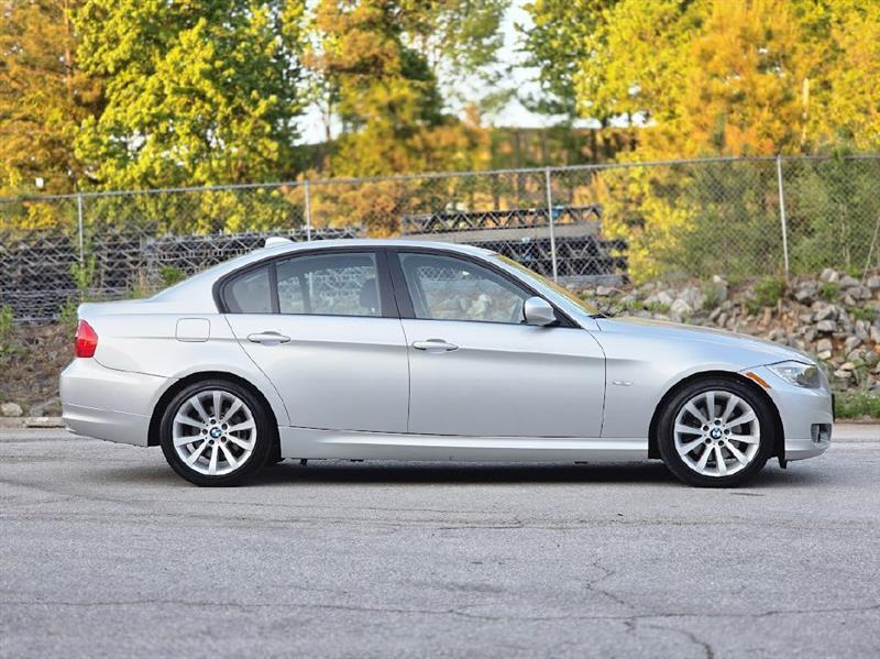 BMW 3-Series 328i 2009
