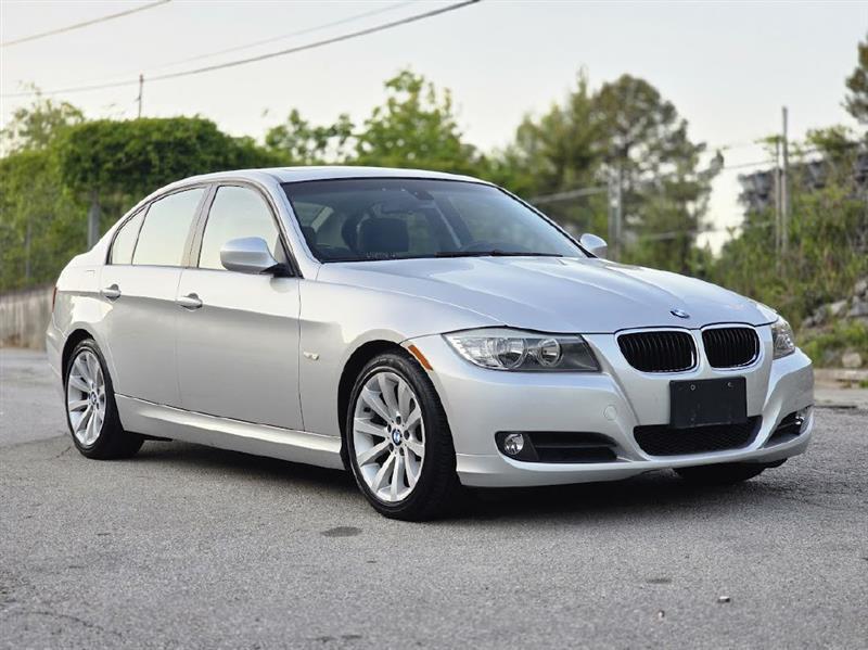 BMW 3-Series 328i 2009