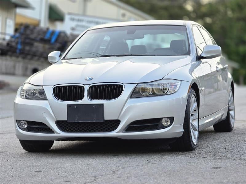 BMW 3-Series 328i 2009