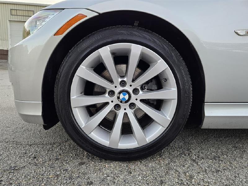 BMW 3-Series 328i 2009