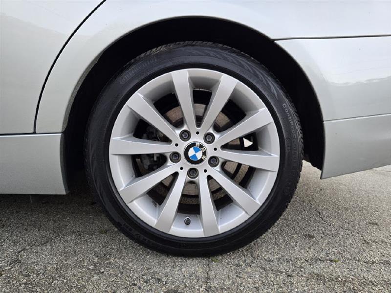 BMW 3-Series 328i 2009