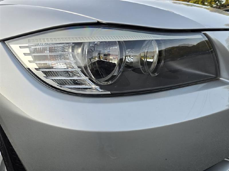 BMW 3-Series 328i 2009