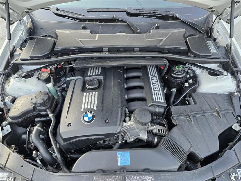 BMW 3-Series 328i 2009