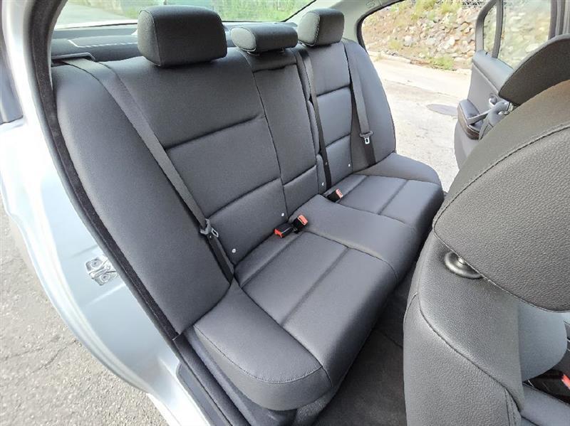 BMW 3-Series 328i 2009