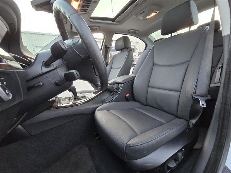 BMW 3-Series 328i 2009