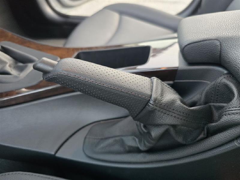 BMW 3-Series 328i 2009