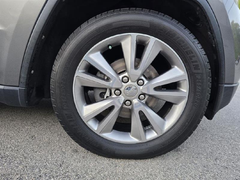 Jeep Grand Cherokee Laredo 4WD 2013