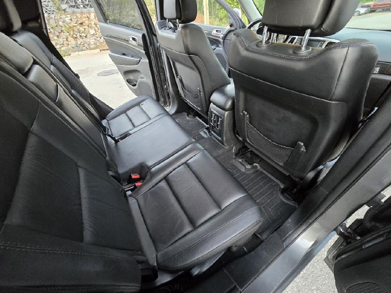 Jeep Grand Cherokee Laredo 4WD 2013