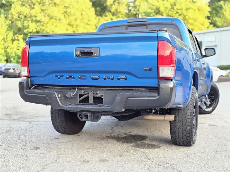 Toyota Tacoma SR5 Double Cab Long Bed V6 6AT 2WD 2017