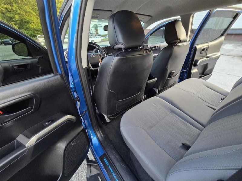 Toyota Tacoma SR5 Double Cab Long Bed V6 6AT 2WD 2017