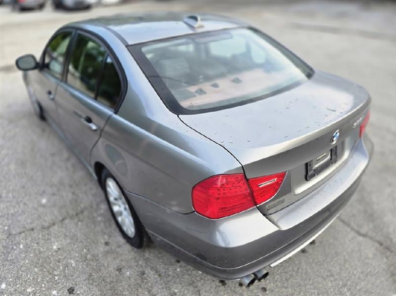 BMW 3-Series 328i 2009