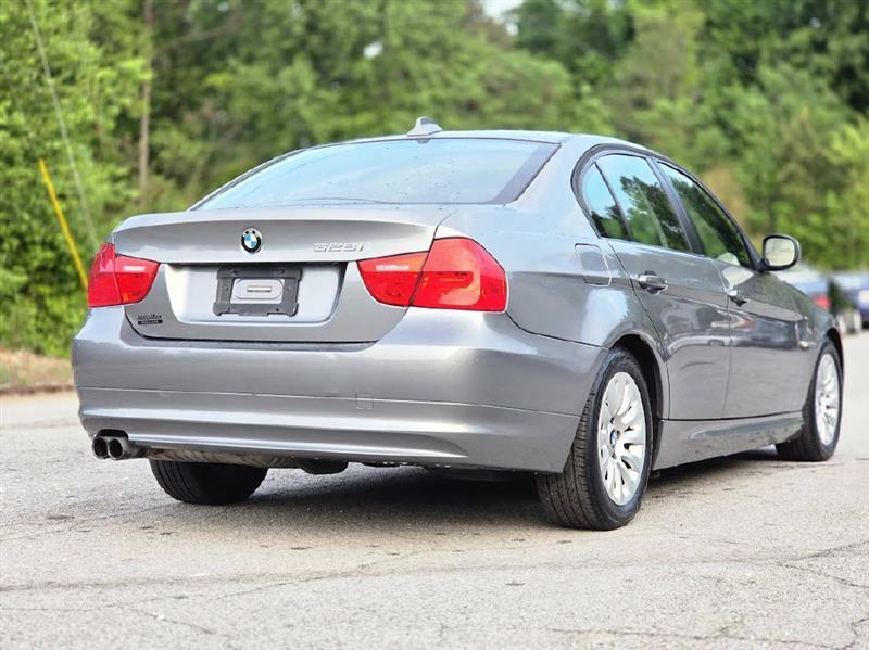 BMW 3-Series 328i 2009