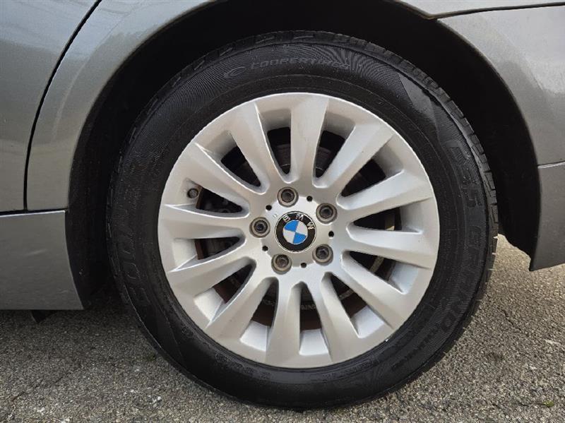 BMW 3-Series 328i 2009