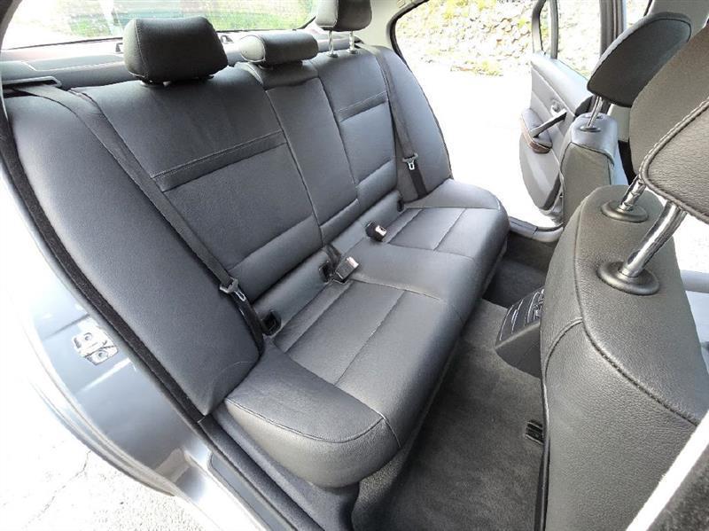 BMW 3-Series 328i 2009