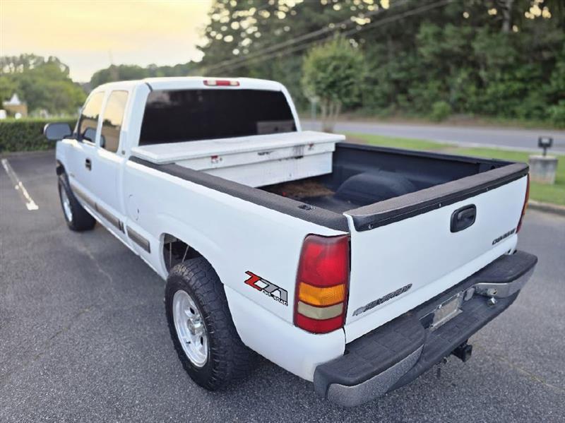 Chevrolet Silverado 1500 Ext. Cab 3-Door Short Bed 4WD 2000