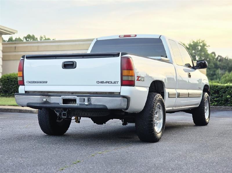 Chevrolet Silverado 1500 Ext. Cab 3-Door Short Bed 4WD 2000