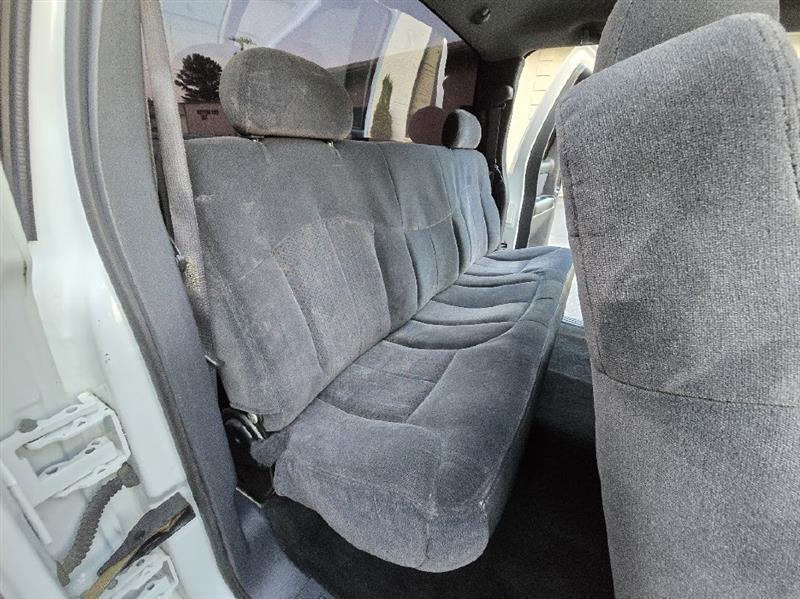 Chevrolet Silverado 1500 Ext. Cab 3-Door Short Bed 4WD 2000
