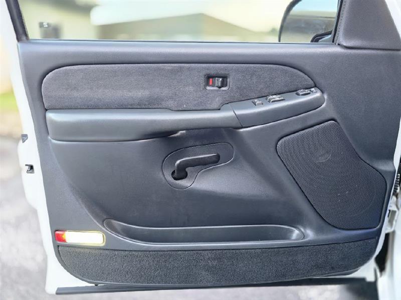 Chevrolet Silverado 1500 Ext. Cab 3-Door Short Bed 4WD 2000