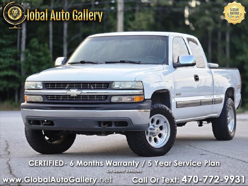 2000 Chevrolet Silverado 1500 Ext. Cab 3-Door Short Bed 4WD