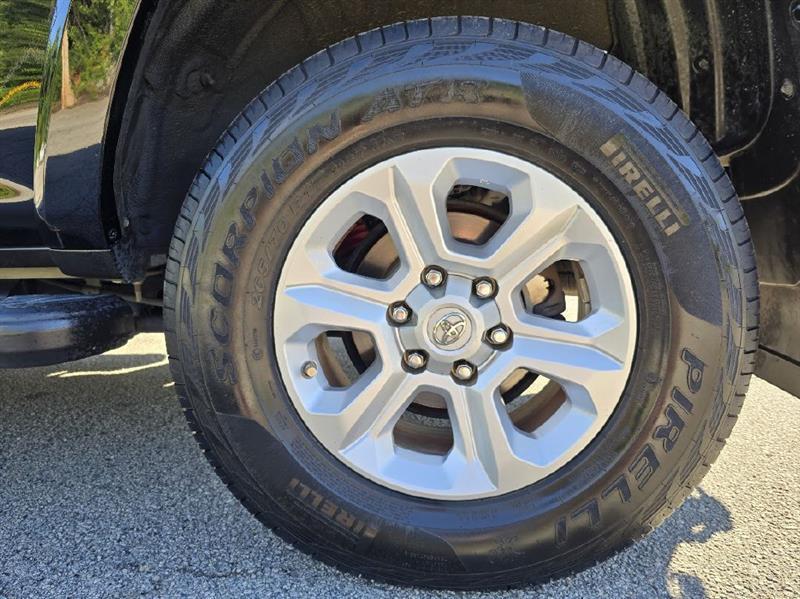 Toyota 4Runner SR5 4WD 2016