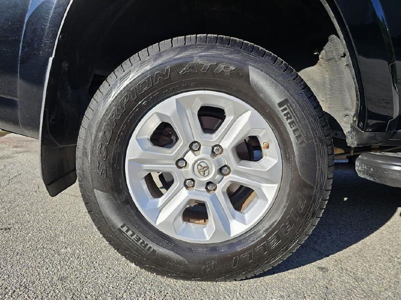 Toyota 4Runner SR5 4WD 2016