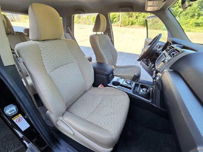Toyota 4Runner SR5 4WD 2016