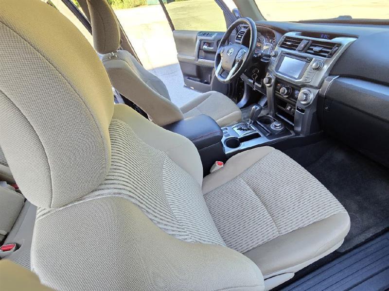 Toyota 4Runner SR5 4WD 2016