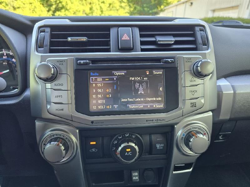 Toyota 4Runner SR5 4WD 2016