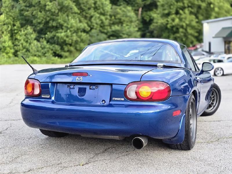Mazda MX-5 Miata  1999