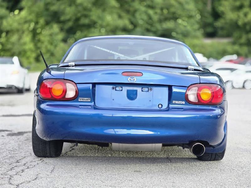 Mazda MX-5 Miata  1999