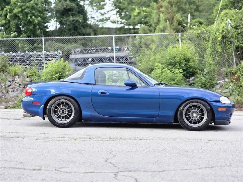 Mazda MX-5 Miata  1999