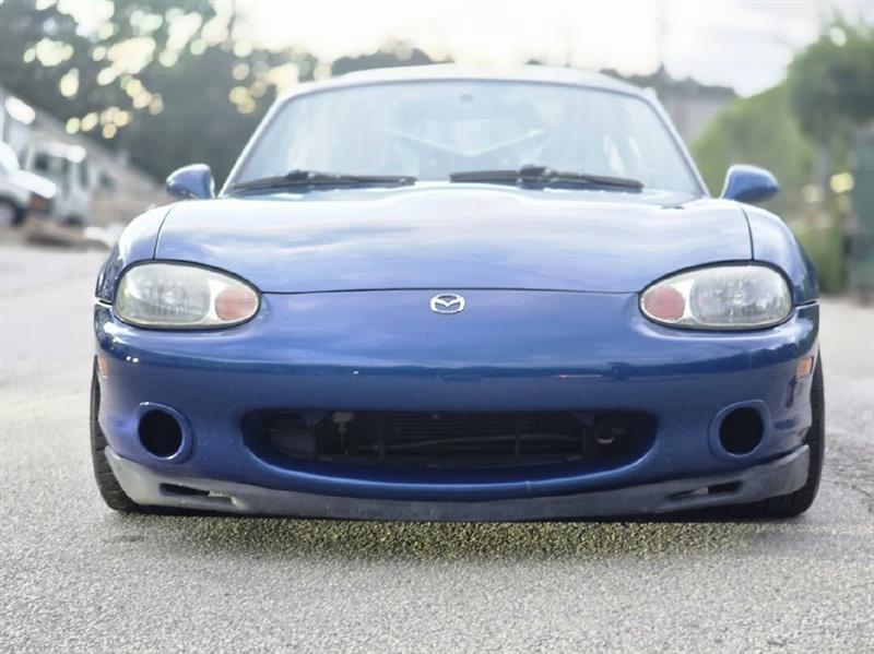 Mazda MX-5 Miata  1999