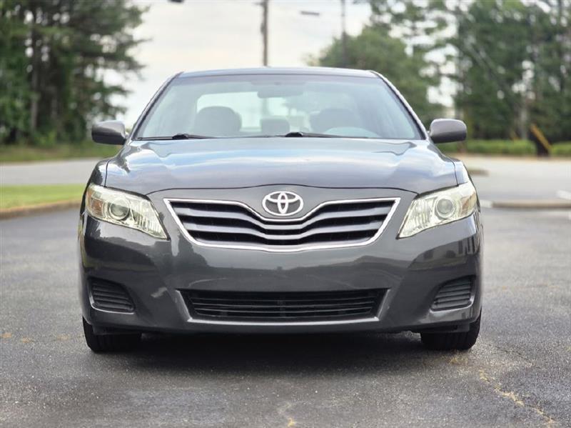 Toyota Camry SE 6-Spd MT 2010
