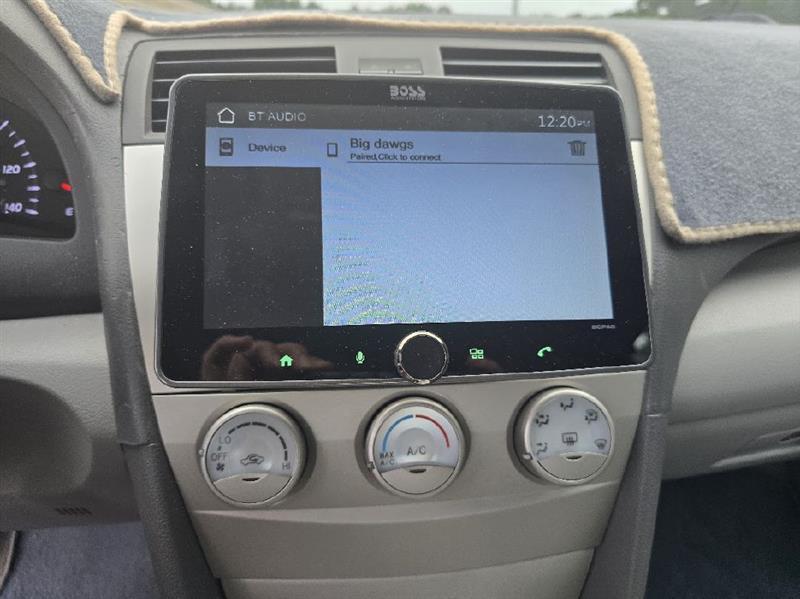 Toyota Camry SE 6-Spd MT 2010