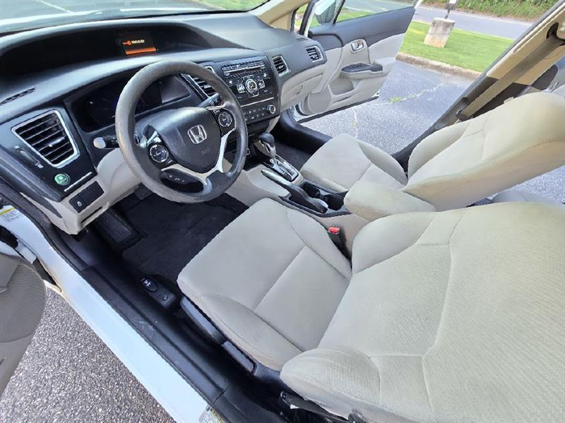 Honda Civic LX Sedan 5-Speed AT 2013