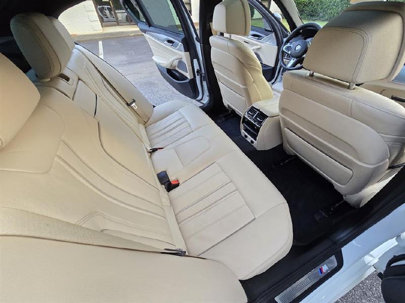 BMW 5-Series M550i xDrive 2018