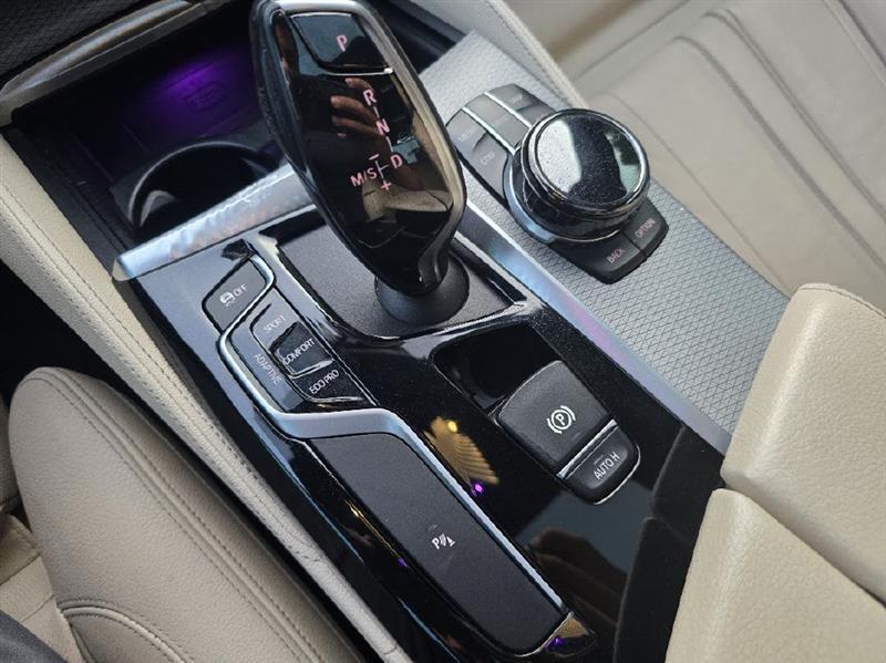 BMW 5-Series M550i xDrive 2018