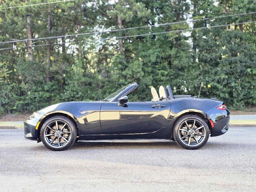 Mazda MX-5 Miata Grand Touring 6AT 2016